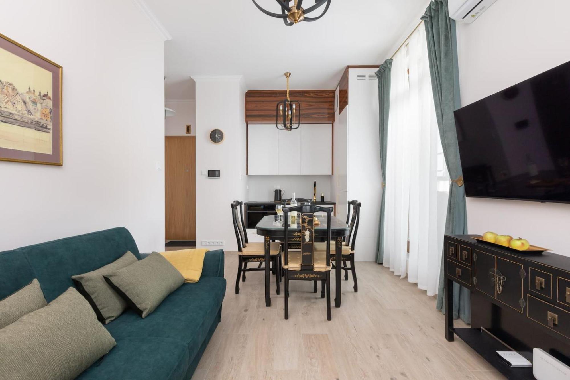 Aleja Solidarnosci 60B II By Noclegi Renters Varşova Dış mekan fotoğraf